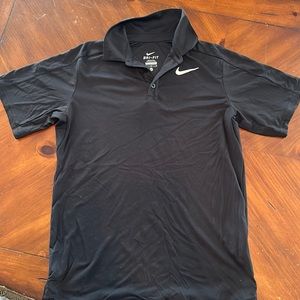 Nike YM golf shirt dry-fit.